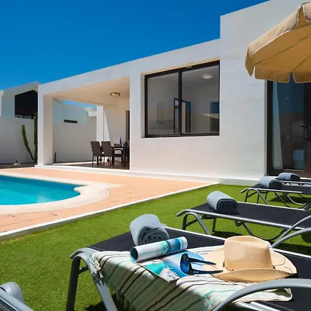 Juabel Playa Blanca (Lanzarote)